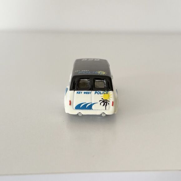 2000 Hot Wheels Cop Rods - Key West FL PD '56 Ford 1:64 Diecast Police Truck - Picture 4 of 7